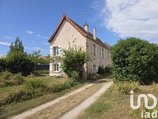 Maison à vendre 165 000 € 6 pièces 3 chambres 137 m² 978 m² de terrain Fontaines 71150