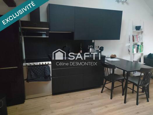 Appartement à vendre 60 000 € 3 pièces 2 chambres 45 m² Dernier étage, Étage 3/3 Faubourg-Mont Bart Montbeliard 25200