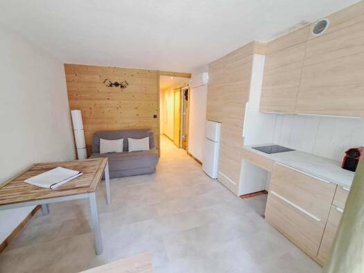 Appartement à louer 550 € 1 pièce 25,8 m² RDC Le Cap d'Agde Agde 34300