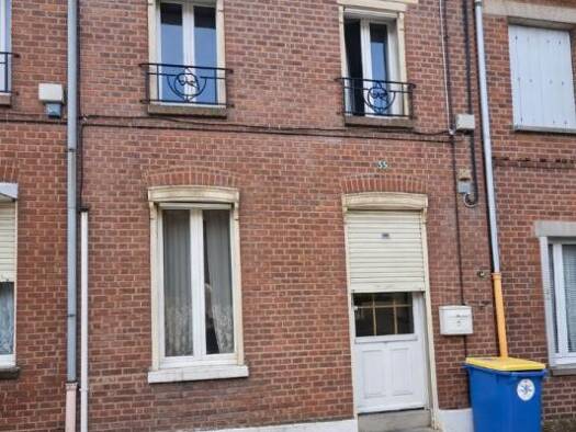 Maison à vendre 74 990 € 4 pièces 2 chambres 70 m² 20 m² de terrain Centre Ville Hirson 02500