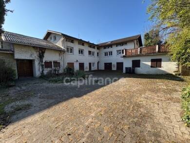 Immeuble à vendre 1 480 000 € 700 m² Centre Gex 01170