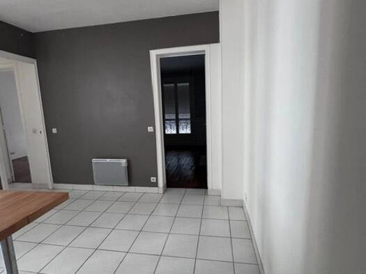 Appartement à louer 1 310 € 3 pièces 1 chambre 45 m² 3ème étage Henri Barbusse Levallois-Perret 92300