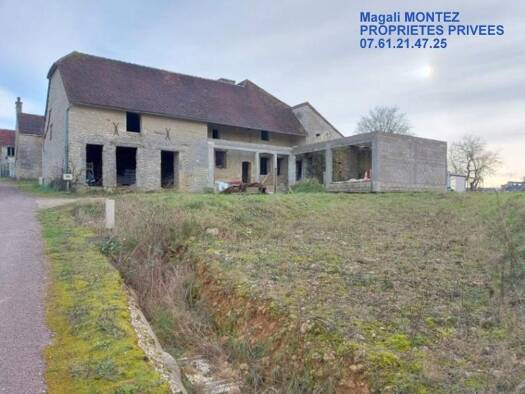 Maison à vendre 86 590 € 6 pièces 4 chambres 200 m² 2 840 m² de terrain Pargues 10210