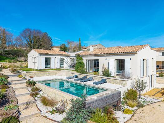 Villa à vendre 945 000 € 4 pièces 3 chambres 184 m² 1 300 m² de terrain Gordes 84220