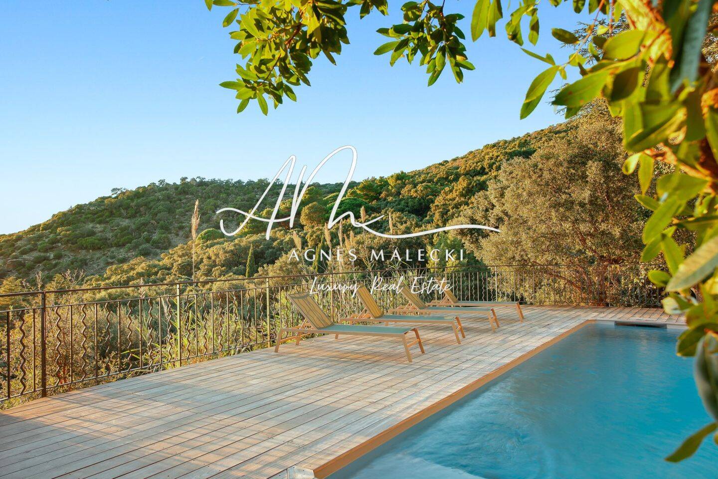 Maison à vendre, 160m², RAYOL CANADEL SUR MER