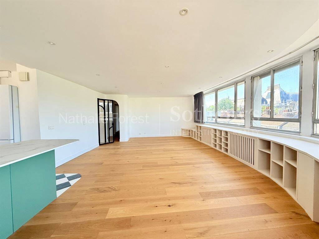 APPARTEMENT RÉNOVÉ - 2 CHAMBRES - VUE EXCEPTIONNELLE - PARKING — 1