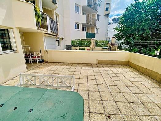 Appartement à vendre 236 500 € 3 pièces 2 chambres 71 m² RDC/5 Beauregard-Les Gradins Torcy 77200