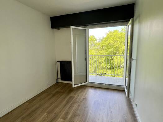 Appartement à vendre 90 000 € 3 pièces 2 chambres 61,38 m² Étage 4/4 Bernardière-Bellevue-Harlière Saint-Herblain 44800
