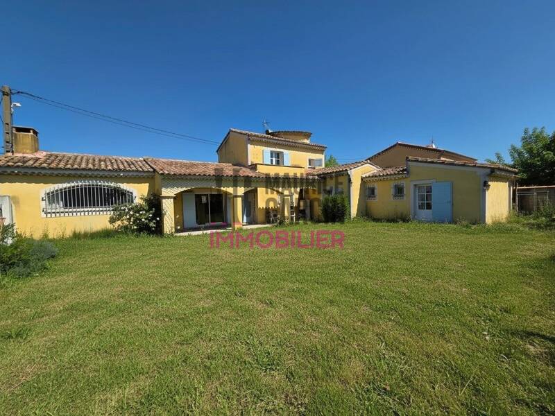Maison à vendre, 130m², ENTRAIGUES SUR LA SORGUE