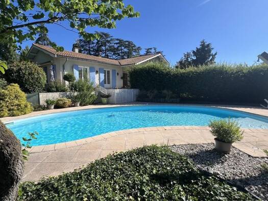 Villa à vendre 849 000 € 8 pièces 5 chambres 160 m² 1 536 m² de terrain La Tour-de-Salvagny 69890