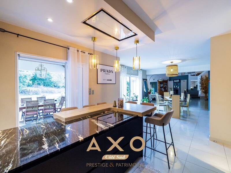 Maison à vendre, 220m², SIMIANE COLLONGUE