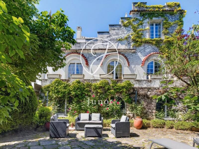 Maison à vendre, 402m², SURESNES