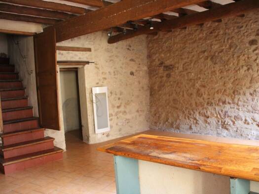 Maison à louer 550 € 3 pièces 2 chambres 70 m² Cruzy 34310