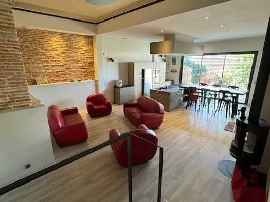 Maison à louer - Première occupation 2 450 € 7 pièces 5 chambres 300 m² 900 m² de terrain Pechbonnieu 31140
