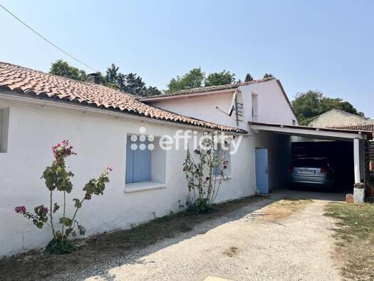 Maison à vendre 299 900 € 9 pièces 7 chambres 200 m² 919 m² de terrain Saint-André-de-Lidon 17260
