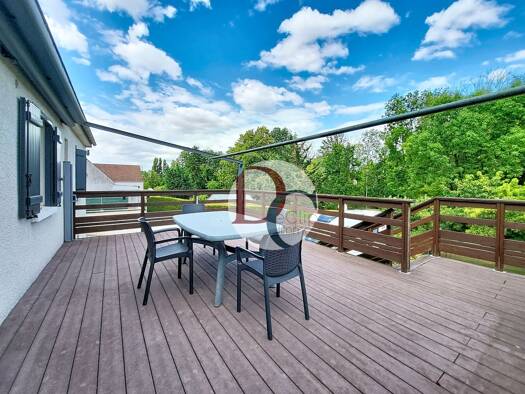 Maison à vendre 339 000 € 5 pièces 4 chambres 111 m² 1 053 m² de terrain Pontpoint 60700
