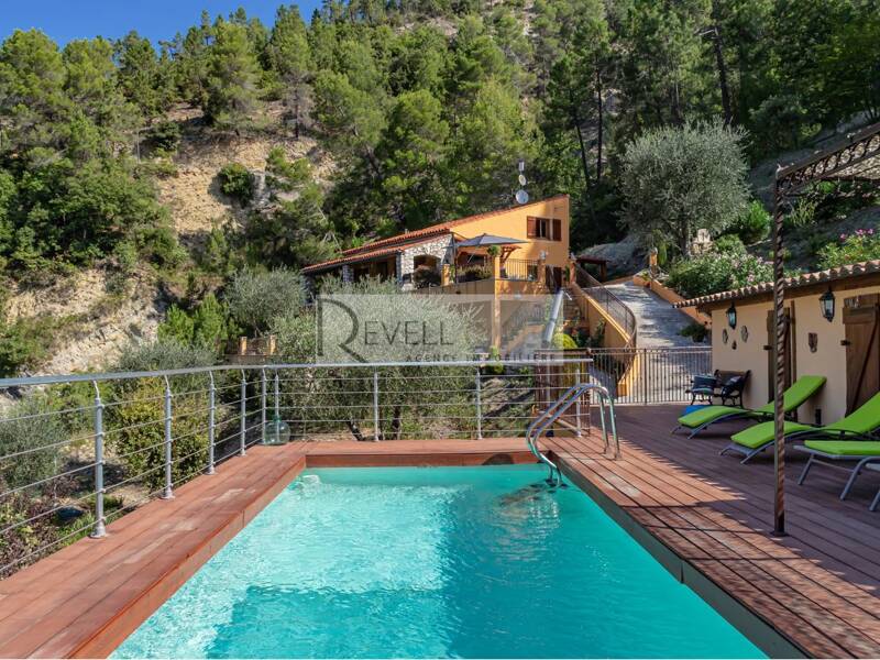 Maison à vendre, 230m², PIERREFEU