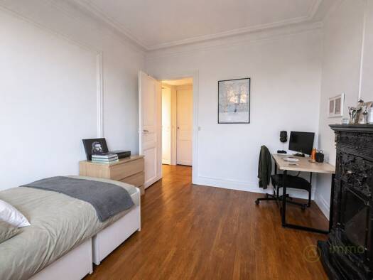 Appartement à vendre 337 600 € 3 pièces 2 chambres 51 m² Étage 1/4 Bibliothèque Municipale Montrouge 92120
