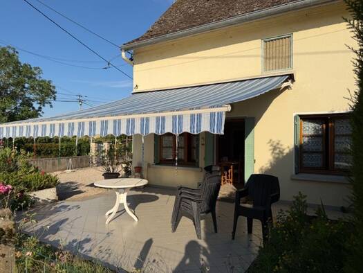 Maison de plain-pied à vendre 119 000 € 4 pièces 3 chambres 100 m² 844 m² de terrain L'Abergement-de-Cuisery 71290