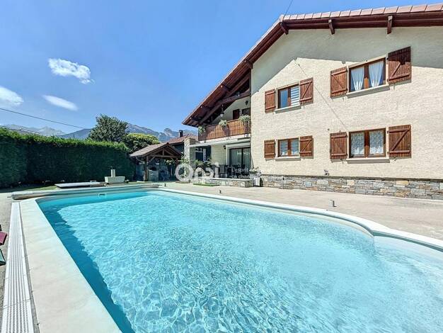 Maison à vendre 655 200 € 6 pièces 5 chambres 153,3 m² 1 300 m² de terrain Conflans Albertville 73200
