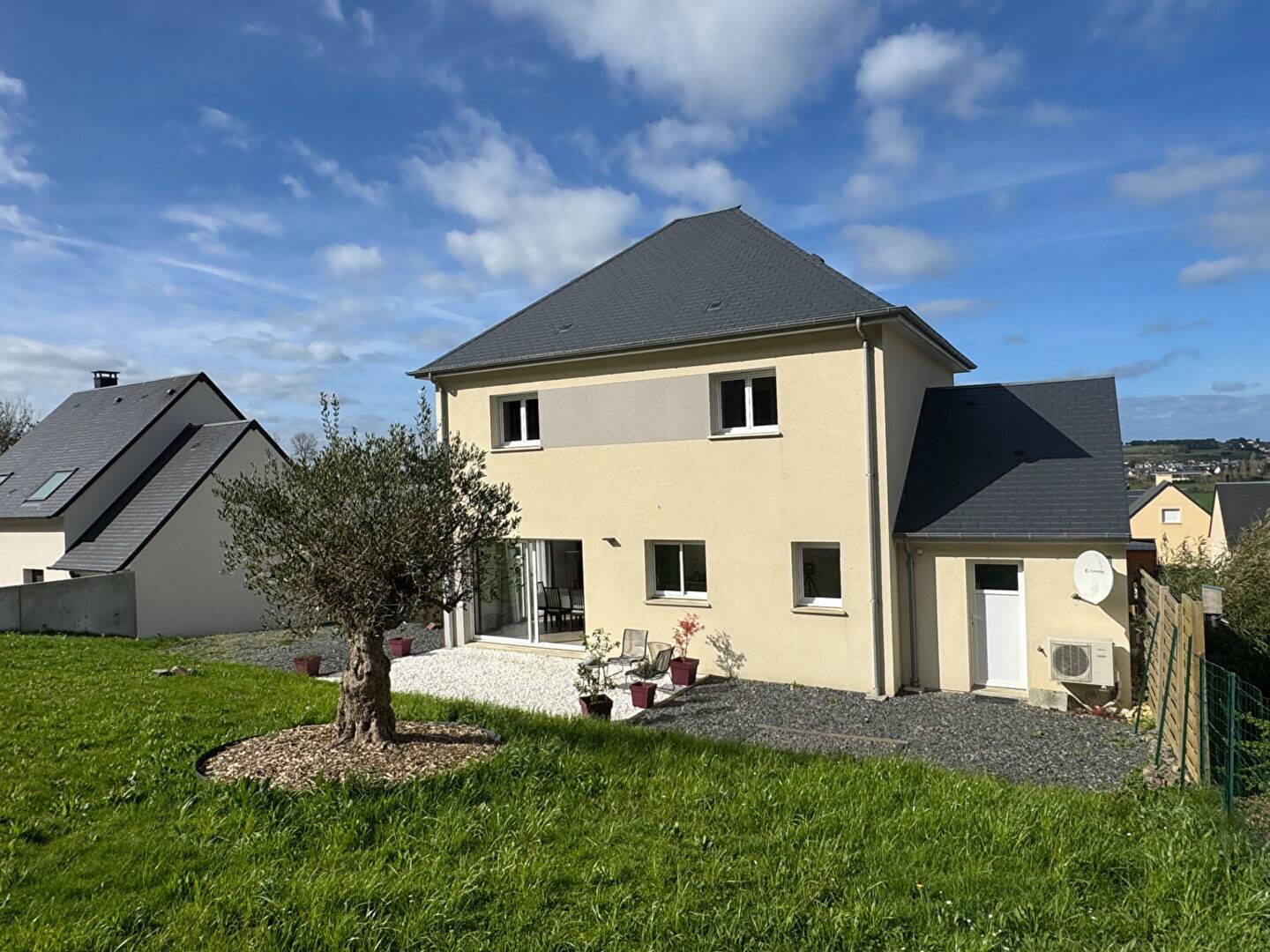 Maison à vendre, 124m², PORT EN BESSIN HUPPAIN
