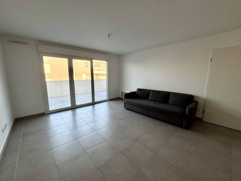 Maison à louer, 74m², MARSEILLE 12E