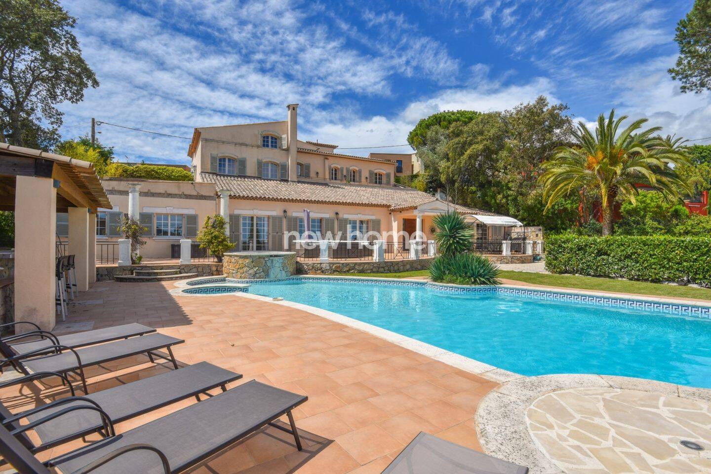 Maison à vendre, 370m², LES ADRETS DE L'ESTEREL