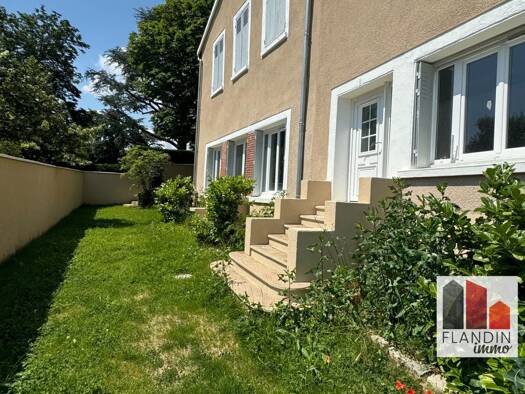 Appartement à vendre 295 000 € 5 pièces 4 chambres 136,2 m² RDC/2 Soucieu-en-Jarrest 69510