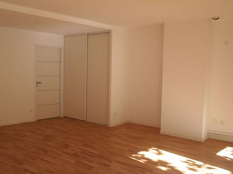 Maison à louer, 63m², MARSEILLE 6E