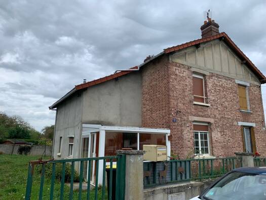 Maison à vendre 80 000 € 4 pièces 2 chambres 96 m² 420 m² de terrain Saint-Gobain 02410