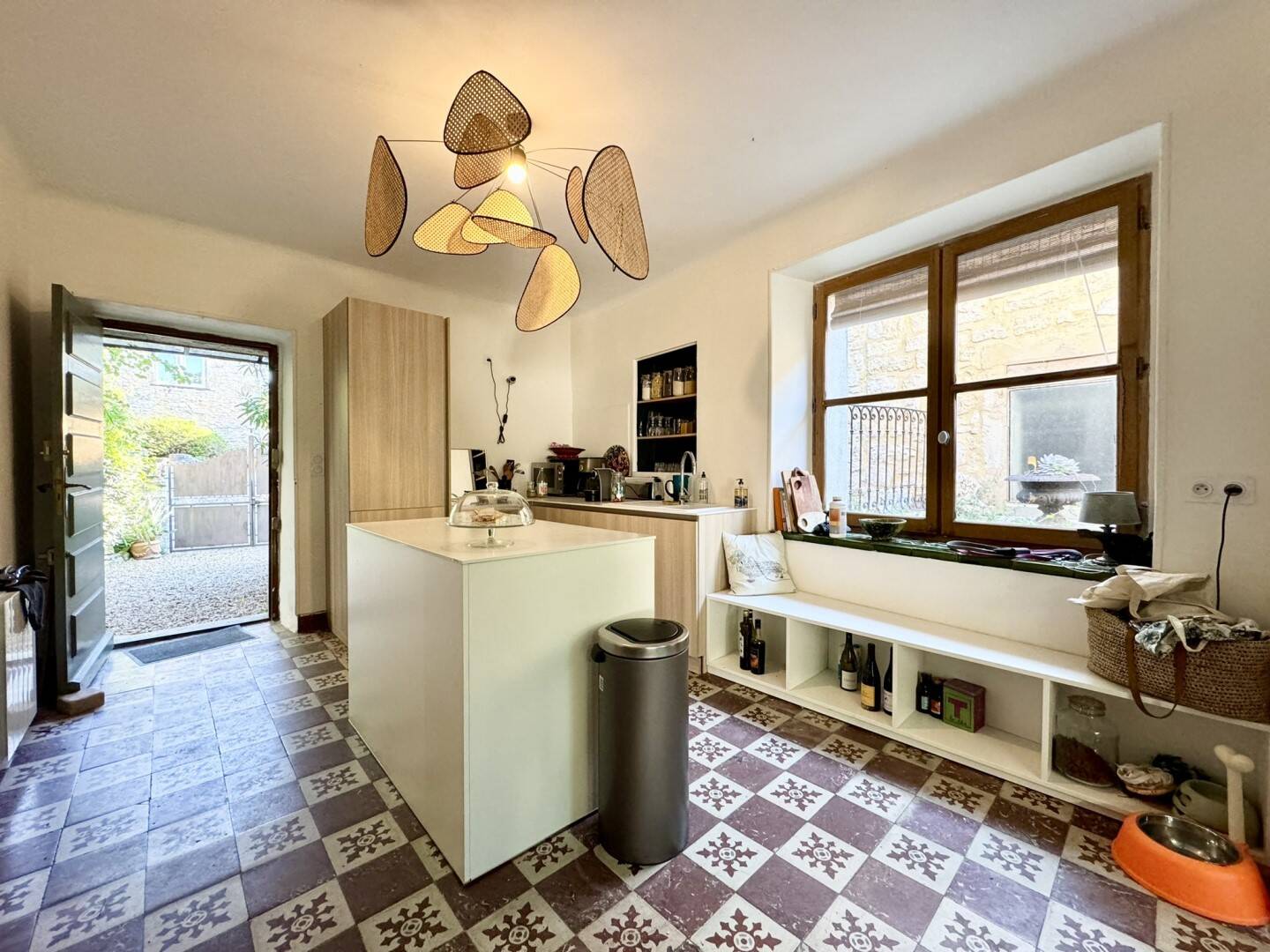 Maison à louer, 167m², COLLORGUES