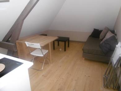 Appartement à louer 260 € 1 pièce 9 m² 2ème étage Nord Ouest Égletons 19300