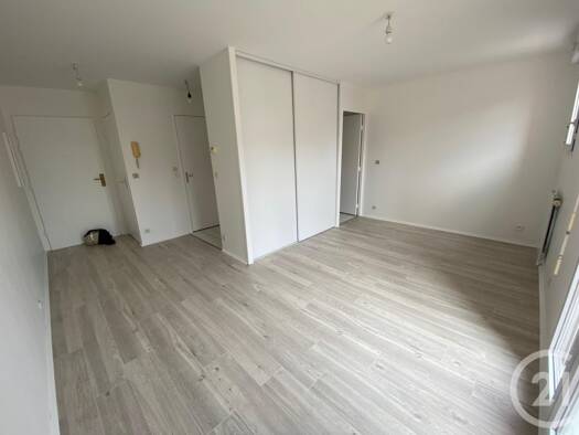 Appartement à louer 713 € 1 pièce 27,1 m² RDC Domont 95330