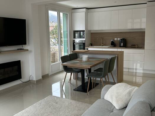 Appartement à vendre 225 000 € 3 pièces 2 chambres 66,09 m² Étage 1/2 Le Versoud 38420