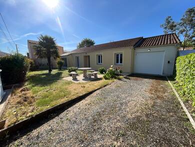 Maison à louer 1 200 € 5 pièces 4 chambres 112 m² Le Bignon 44140