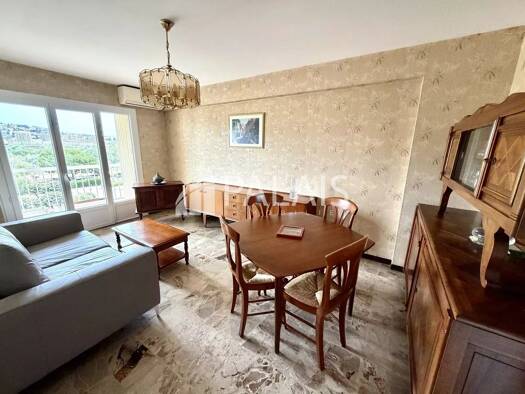 Appartement à vendre 265 000 € 4 pièces 74 m² 5ème étage Les Rascas-Les Pugets Saint-Laurent-du-Var 06700