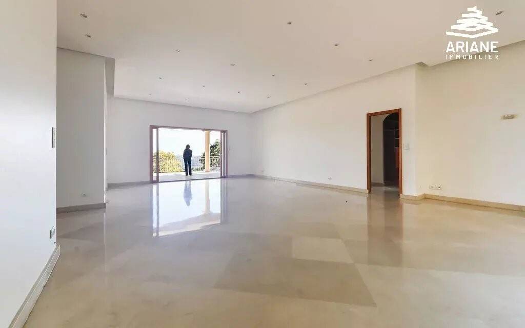 Maison à vendre, 203m², COLLONGES AU MONT D'OR