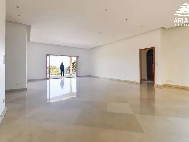 Maison à vendre, 203m², COLLONGES AU MONT D'OR