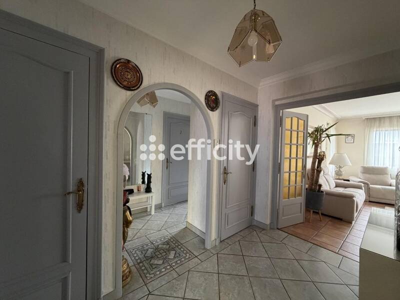 Maison à vendre, 200m², SAINT PRIEST EN JAREZ