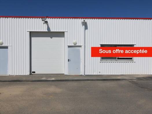 Local commercial à vendre 115 500 € 102 m² de surface de vente Douvres-la-Delivrande 14440