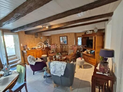 Maison de ville à vendre 127 500 € 4 pièces 2 chambres 81 m² 30 m² de terrain Pays de Belvès 24170