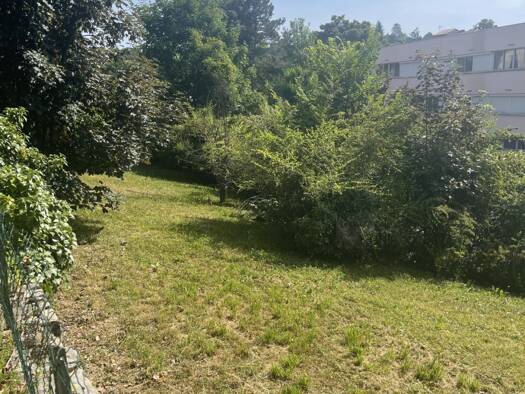 Terrain constructible à vendre 33 300 € 440 m² de terrain Zone Urbaine Ouest Figeac 46100