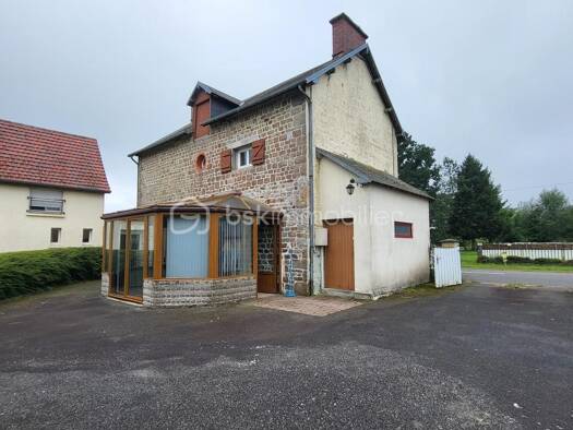 Maison à vendre 100 000 € 5 pièces 2 chambres 97,64 m² 700 m² de terrain Mortain-Bocage 50140