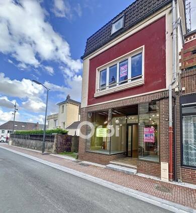 Local commercial à louer 1 380 € 75 m² de surface de vente Lumbres 62380