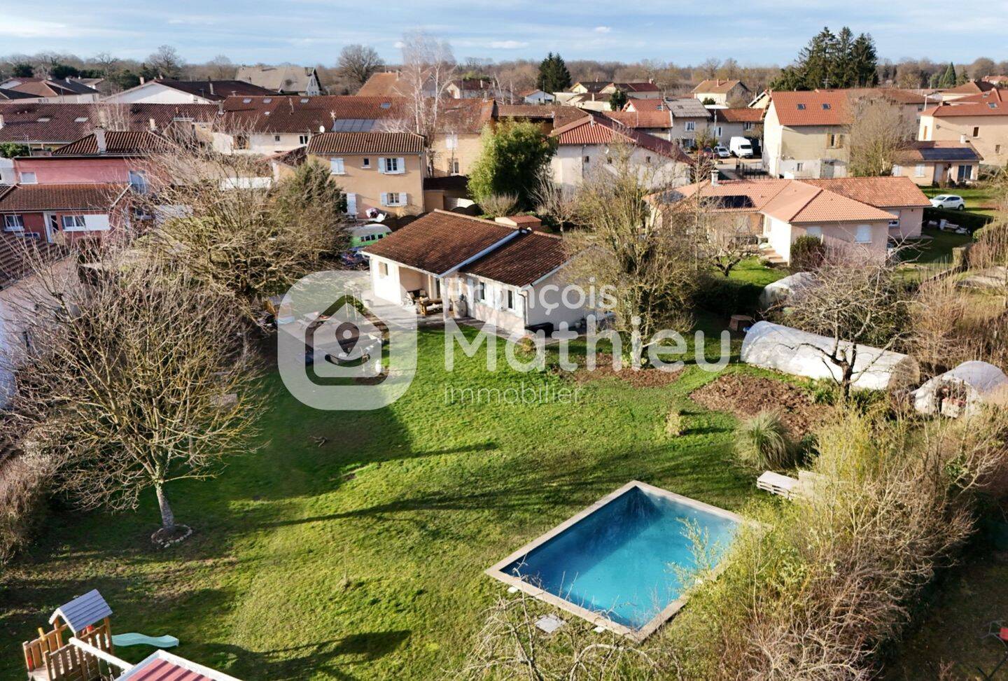 Maison à vendre, 90m², SAINT PAUL DE VARAX