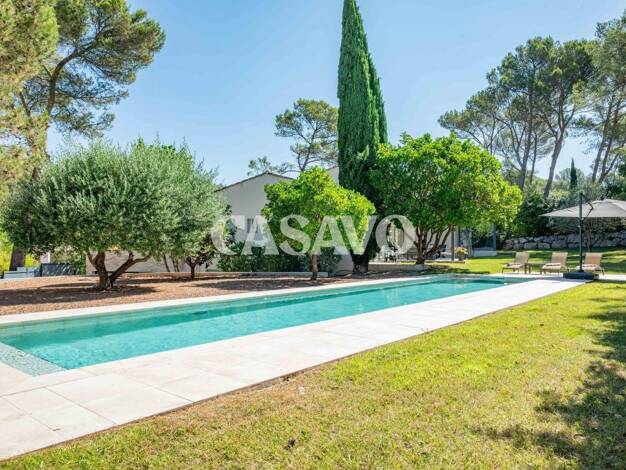 Maison à vendre 1 990 000 € 7 pièces 4 chambres 230 m² 1 829 m² de terrain Le Tholonet 13100