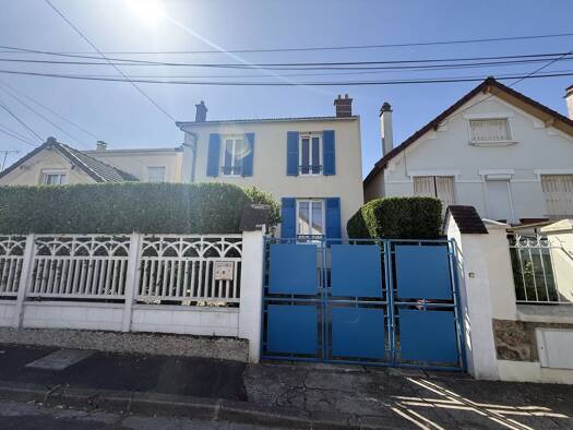 Maison à vendre 349 000 € 5 pièces 3 chambres 91,12 m² 400 m² de terrain Plain Champs-Clos Roger-Noue Brossard Chelles 77500