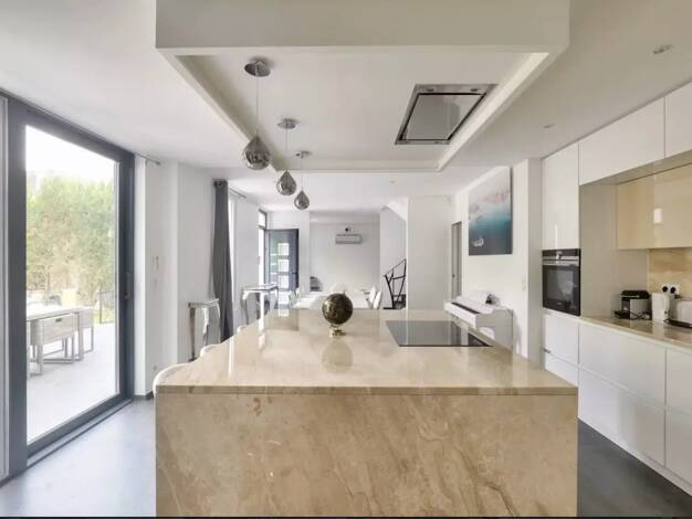 Maison à vendre - Première occupation 1 350 000 € 6 pièces 4 chambres 170 m² 250 m² de terrain Chedal Anglay La Garenne-Colombes 92250