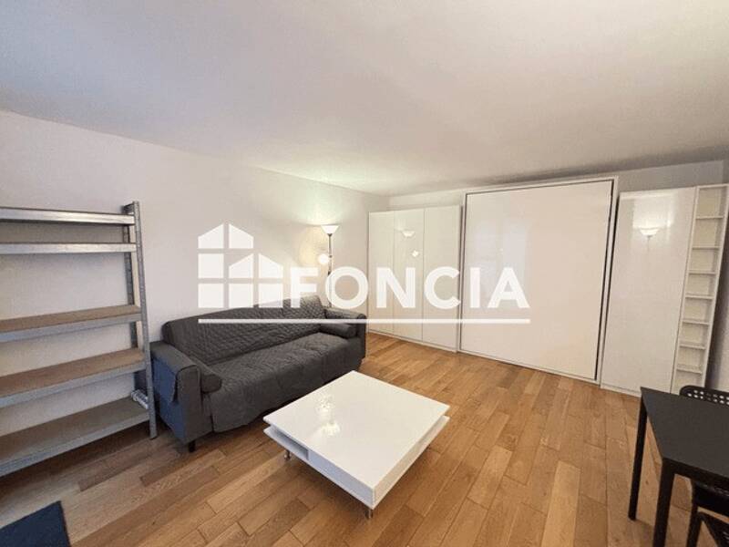 Maison à louer, 26m², PARIS 18E