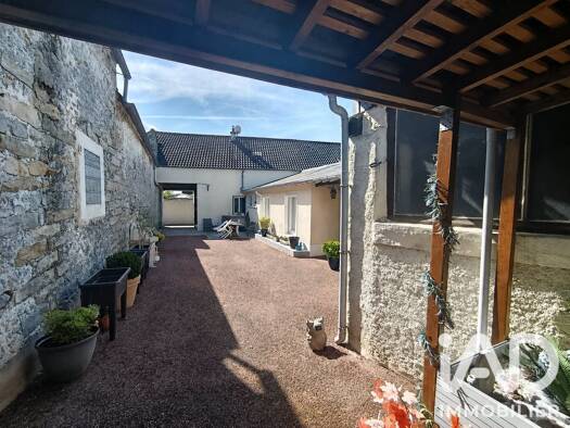 Maison à vendre 224 000 € 4 pièces 2 chambres 74,42 m² 300 m² de terrain La Chapelle-la-Reine 77760